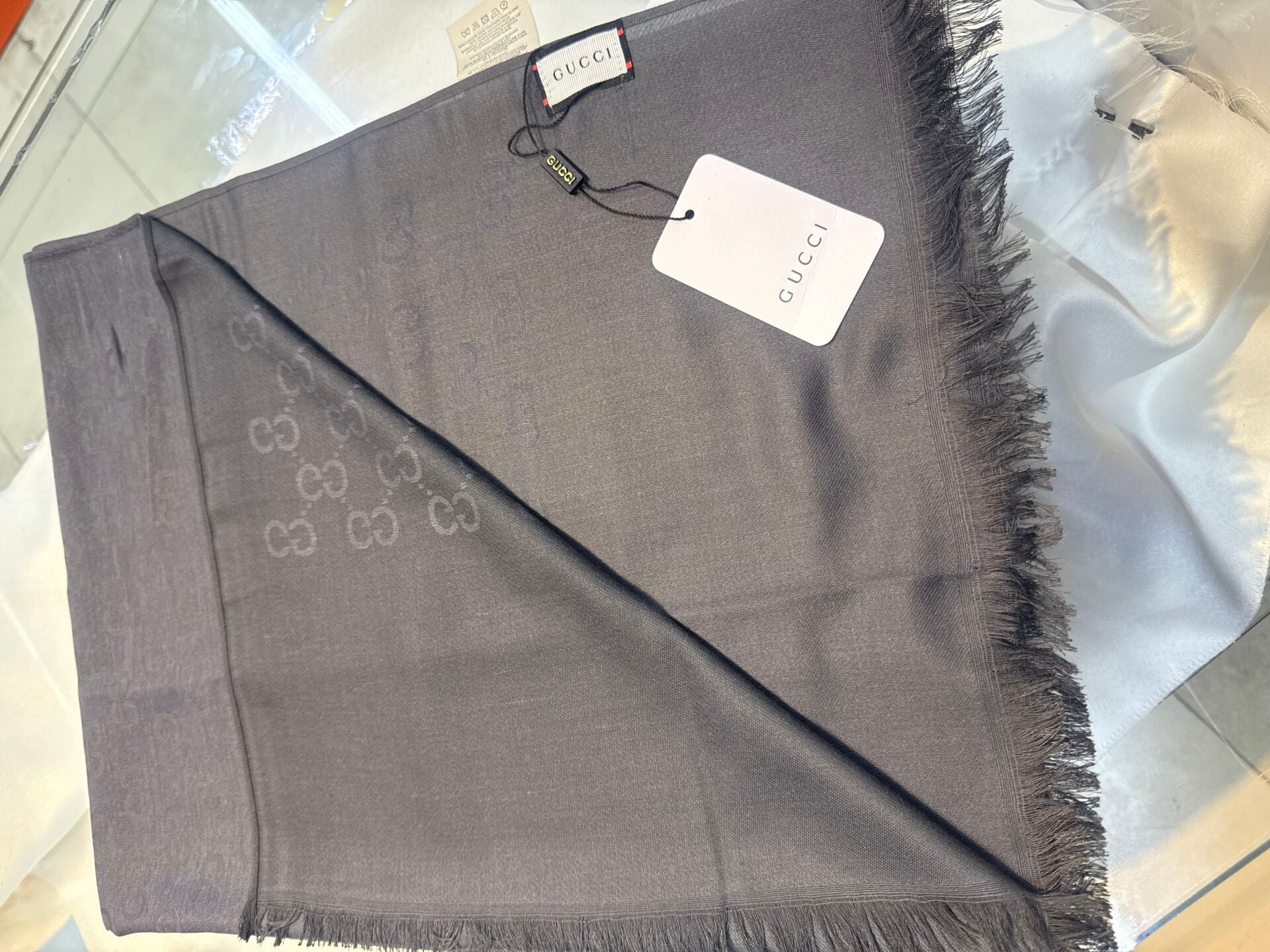 Gucci ithal yün ipek şal füme