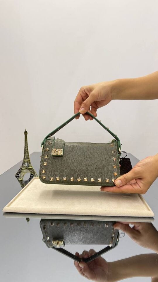 VALENTİNO GRAVANİ ÇANTA